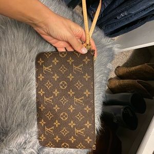 Louis Vuitton LV Wristlet 100% Authentic